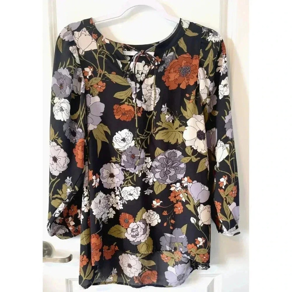 NWOT LOFT Gray Floral Top Long Sleeve V-Neck Womens Blouse Size Small Poppies - Picture 1 of 6